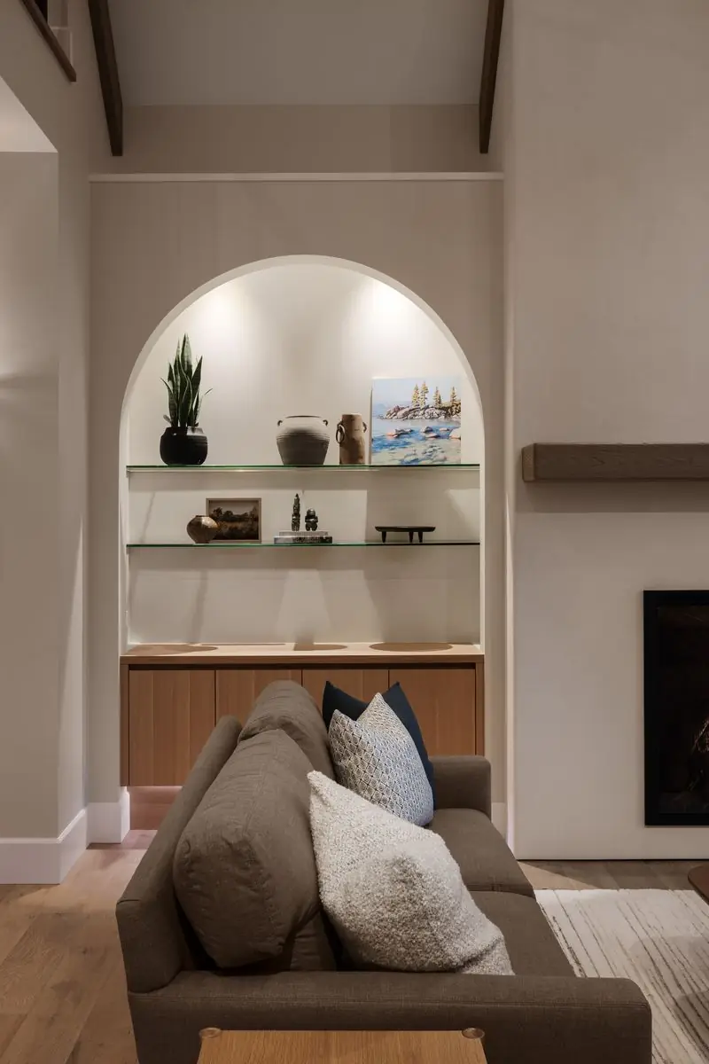 Sitting area with built-in shelves