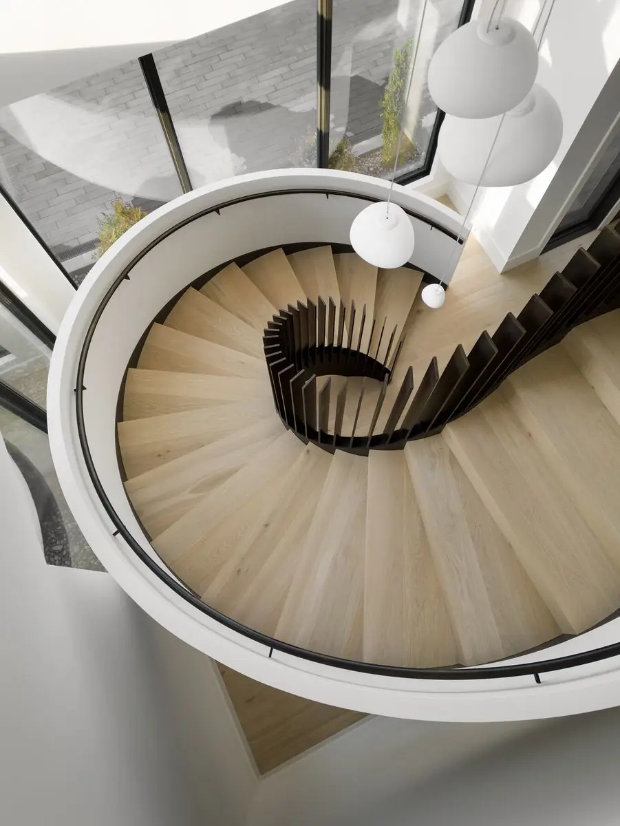 The curved stair seen from above